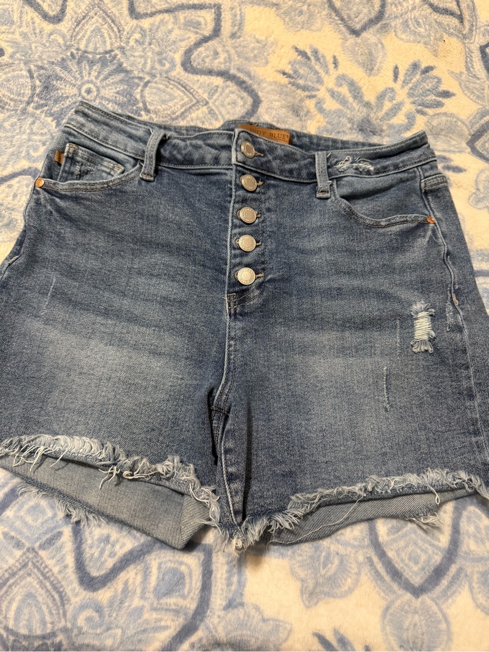Judy Blue Cutoff button fly frayed hem short Size XL